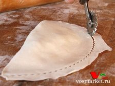 Закрепить края